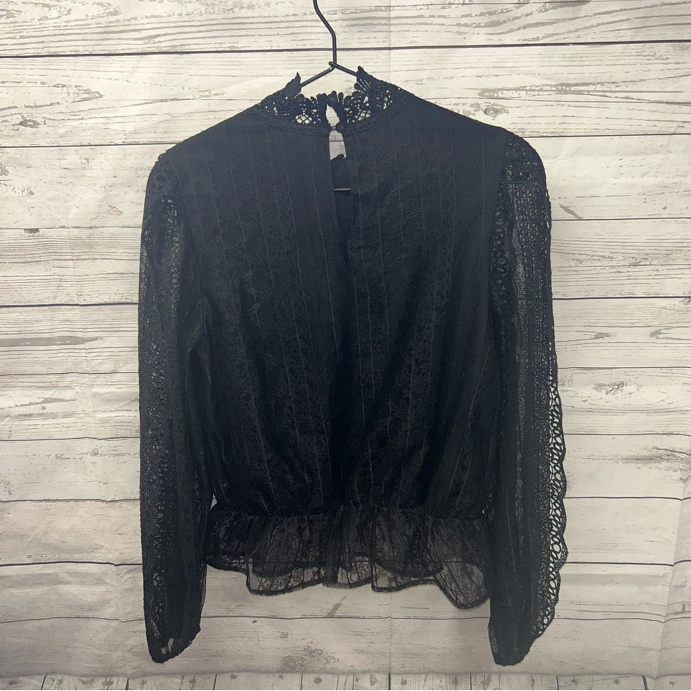 Express long sleeve lace top size XS EUC